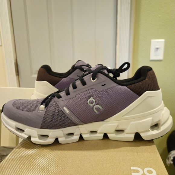 On Running Cloudflyer 4 Shark/Pearl Sneakers 71-98092 Women's Sneakers - Picture 6 of 8